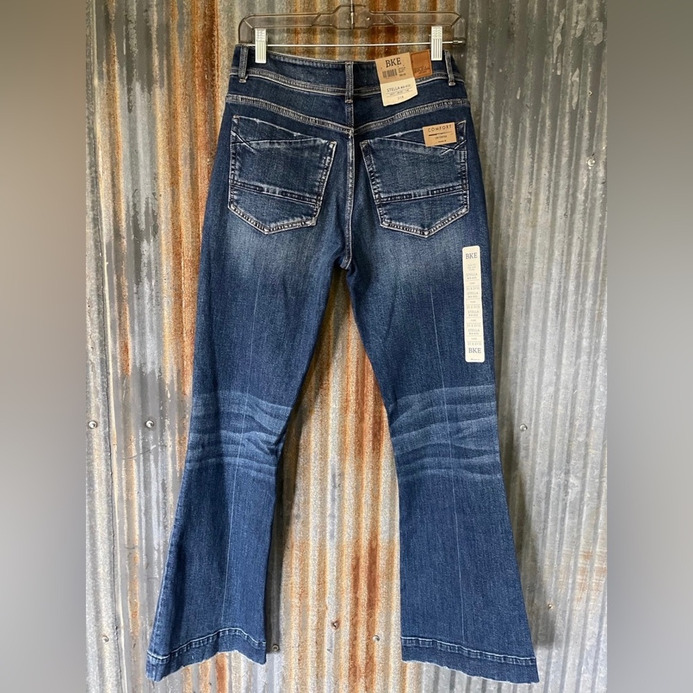BKE Stella Slim Fit Flare Jeans NWT 31 regular